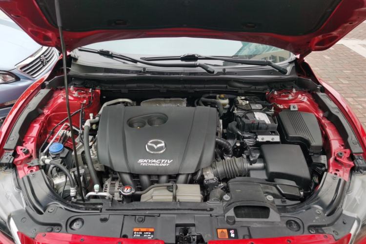 Used Mazda Atenza 2018 2.0L Blue Sky Luxury Edition China VI Standard Engine Bay