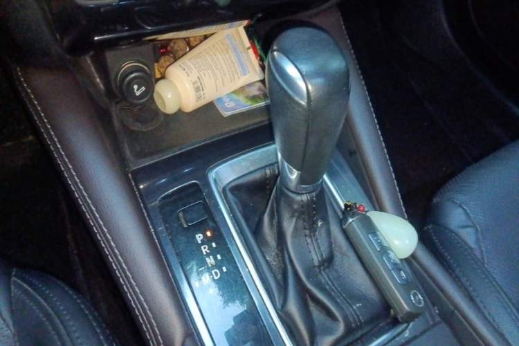 Used Mazda Atenza 2018 2.5L Blue Sky Sport Edition China VI compliant Gear Lever