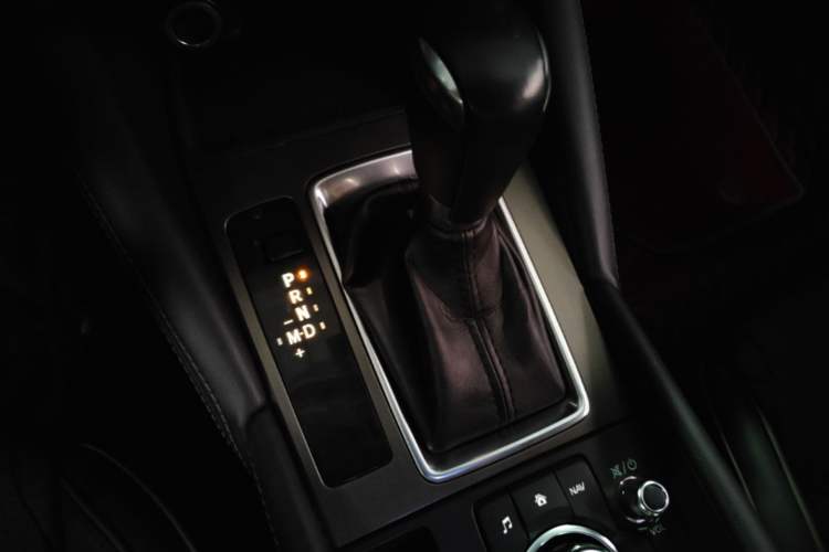 Used Mazda Atenza 2018 2.5L Blue Sky Prestige Edition China V Standard Gear Lever