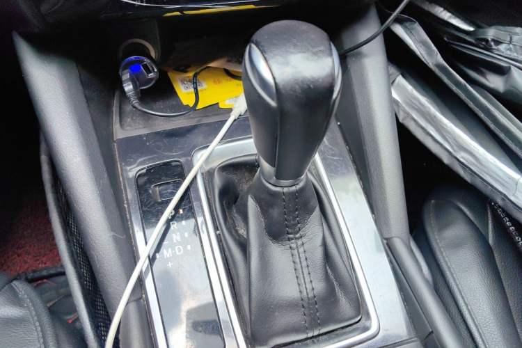 Used Mazda Atenza 2018 2.0L Blue Sky Fashion Edition China V Standard Gear Lever