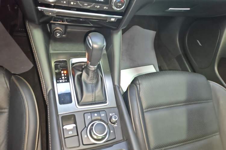 Used Mazda Atenza 2018 2.5L Blue Sky Prestige Edition China V Standard Gear Lever
