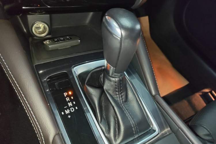 Used Mazda Atenza 2018 2.5L Blue Sky Sport Edition China VI compliant Gear Lever