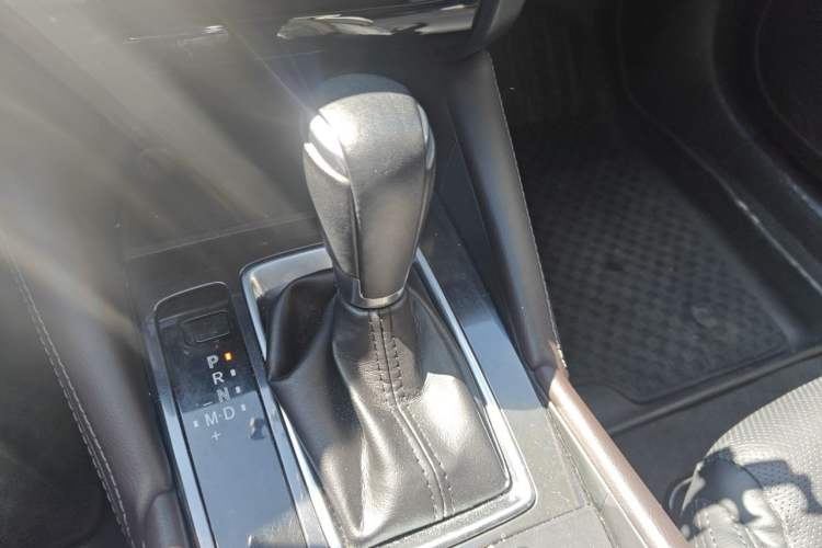 Used Mazda Atenza 2018 2.0L Blue Sky Luxury Edition China V Standard Gear Lever