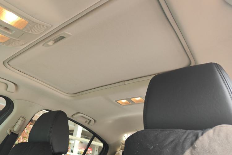 Used Mazda Atenza 2018 2.0L Blue Sky Luxury Edition China VI Standard Headliner