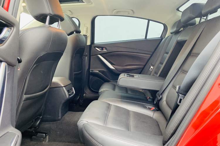 Used Mazda Atenza 2018 2.0L Blue Sky Luxury Edition China V Standard Interior 4