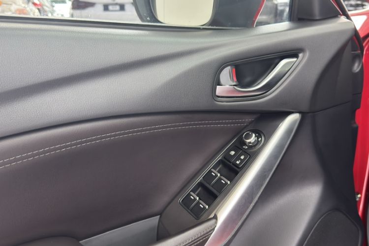 Used Mazda Atenza 2018 2.5L Skyactiv Sport Version China V Standard Interior 7