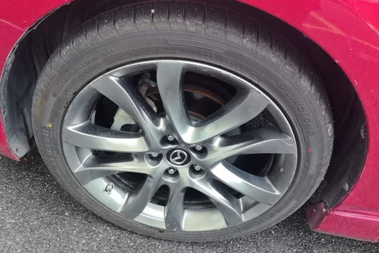 Used Mazda Atenza 2018 2.5L Blue Sky Sport Edition China VI compliant Left Front Wheel Hub