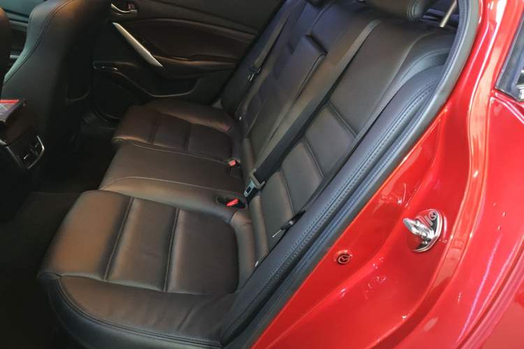 Used Mazda Atenza 2018 2.0L SmartTech Version China VI Standard Left Rear Seat