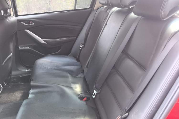 Used Mazda Atenza 2018 2.0L Blue Sky Luxury Edition China VI Standard Left Rear Seat