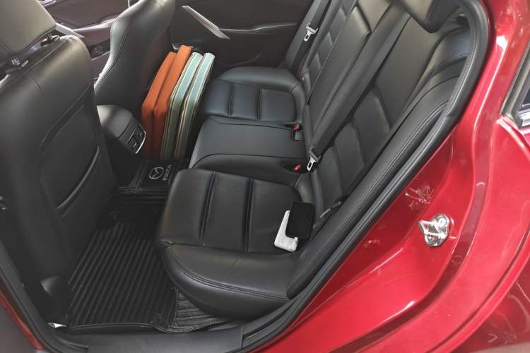 Used Mazda Atenza 2018 2.5L Blue Sky Sport Edition China VI compliant Left Rear Seat