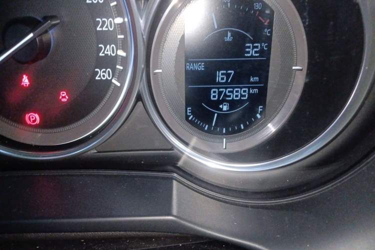 Used Mazda Atenza 2018 2.5L Blue Sky Sport Edition China VI compliant Odometer Close Up