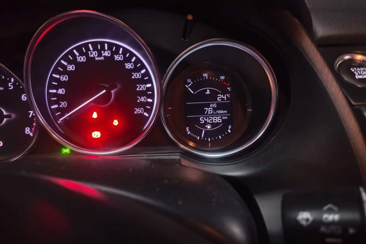 Used Mazda Atenza 2018 2.0L Blue Sky Luxury Edition China V Standard Odometer Close Up