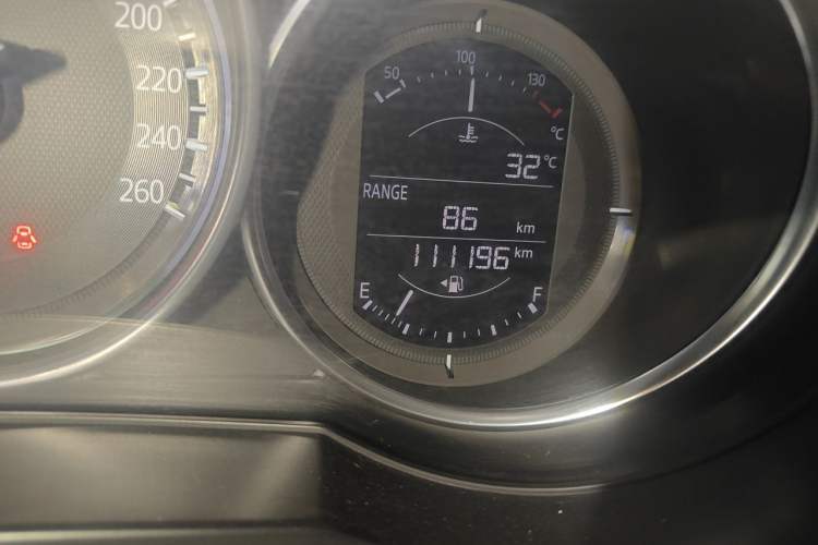 Used Mazda Atenza 2018 2.5L Blue Sky Sport Edition China VI compliant Odometer Close Up