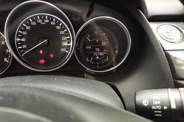Used Mazda Atenza 2018 2.0L Blue Sky Luxury Edition China V Standard Odometer Close Up