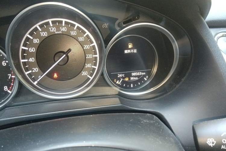 Used Mazda Atenza 2018 2.5L Sky Blue Prestige Tech Limited Edition Odometer Close Up