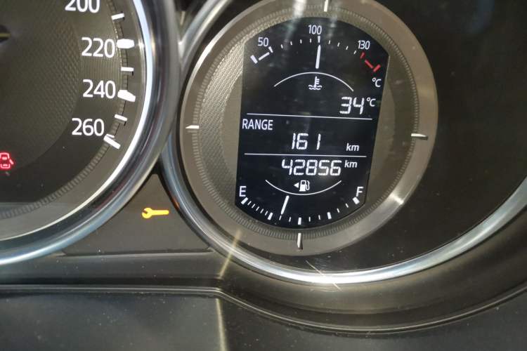 Used Mazda Atenza 2018 2.5L Skyactiv Sport Version China V Standard Odometer Close Up