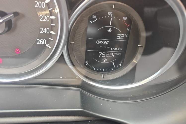 Used Mazda Atenza 2018 2.5L Skyactiv Sport Version China V Standard Odometer Close Up
