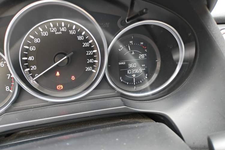 Used Mazda Atenza 2018 2.0L Blue Sky Luxury Edition China V Standard Odometer Close Up