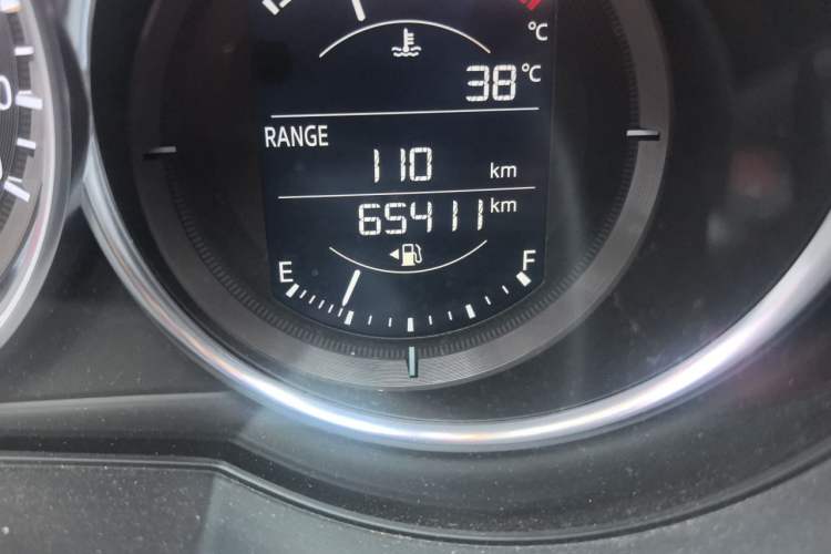 Used Mazda Atenza 2018 2.0L Blue Sky Luxury Edition China VI Standard Odometer Close Up