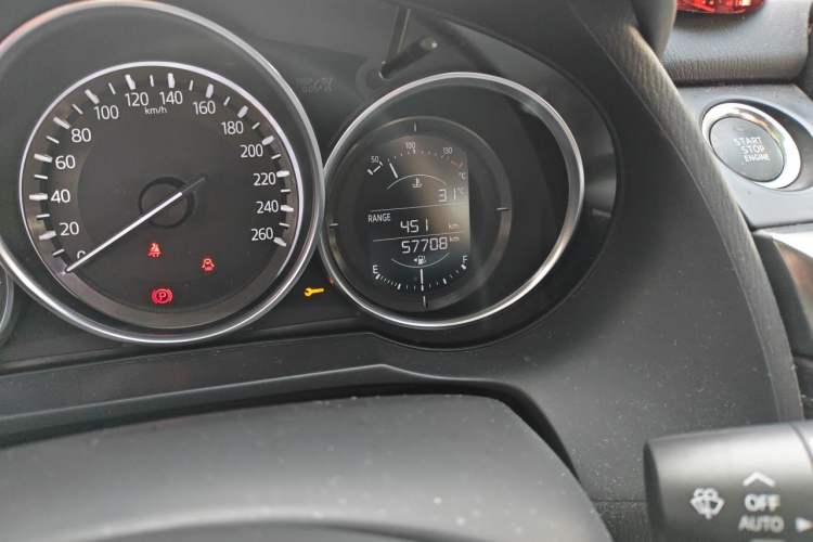 Used Mazda Atenza 2018 2.5L Blue Sky Sport Edition China VI compliant Odometer Close Up
