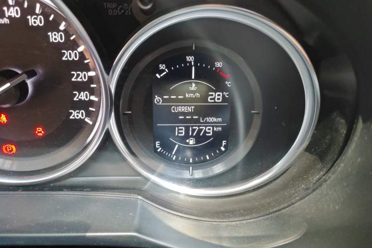 Used Mazda Atenza 2018 2.5L Skyactiv Sport Version China V Standard Odometer Close Up