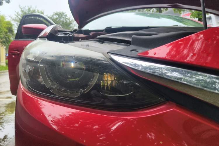 Used Mazda Atenza 2018 2.0L Blue Sky Luxury Edition China V Standard Right Front Headlight
