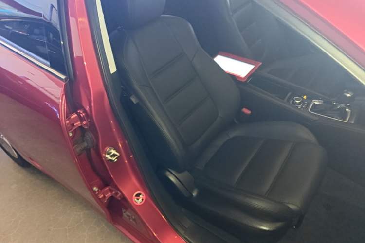 Used Mazda Atenza 2018 2.0L Blue Sky Luxury Edition China VI Standard Right Front Seat