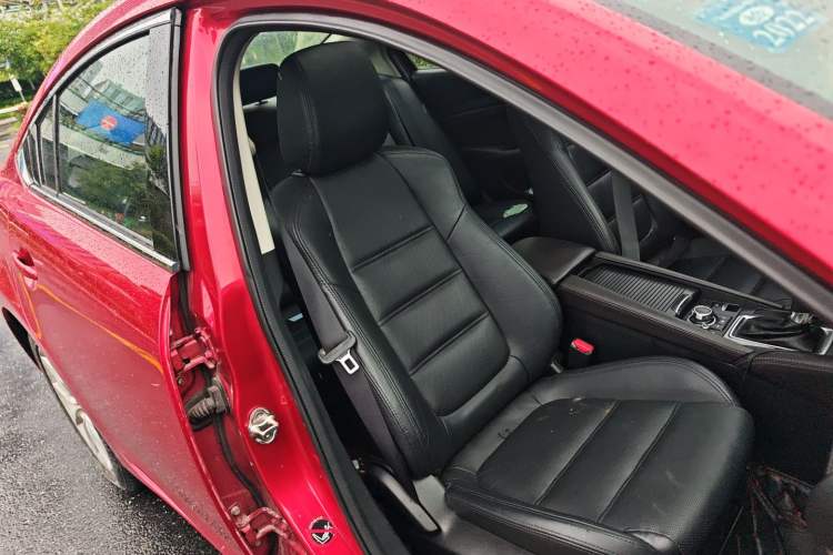 Used Mazda Atenza 2018 2.0L Blue Sky Luxury Edition China V Standard Right Front Seat