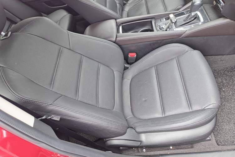 Used Mazda Atenza 2018 2.5L Blue Sky Sport Edition China VI compliant Right Front Seat