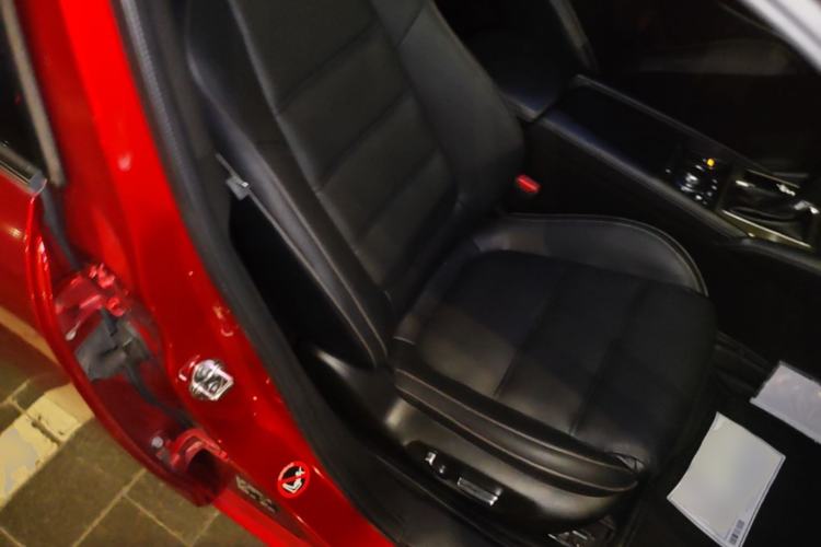 Used Mazda Atenza 2018 2.5L Blue Sky Prestige Edition China VI compliant Right Front Seat