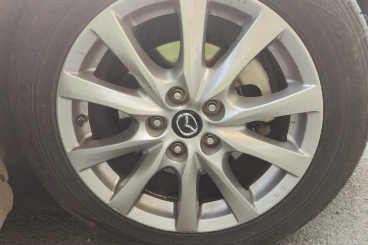 Used Mazda Atenza 2018 2.0L Blue Sky Luxury Edition China VI Standard Right Front Wheel Hub