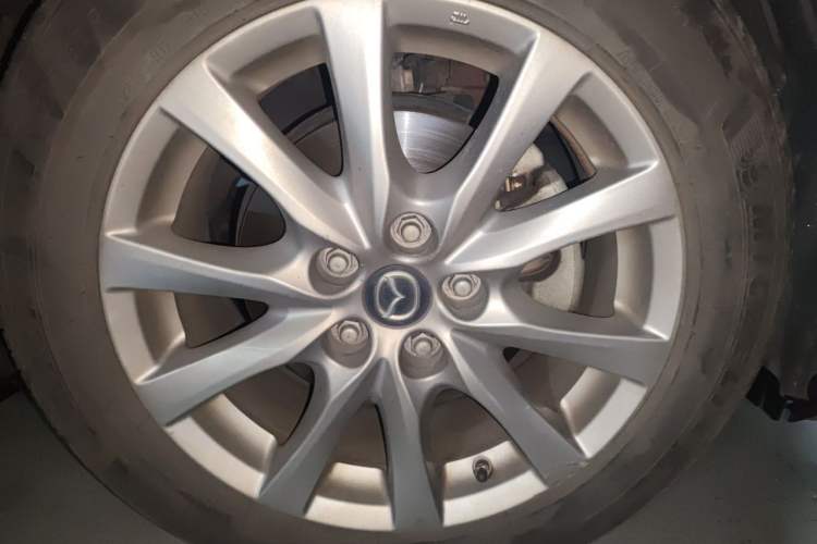 Used Mazda Atenza 2018 2.0L Blue Sky Luxury Edition China V Standard Right Front Wheel Hub