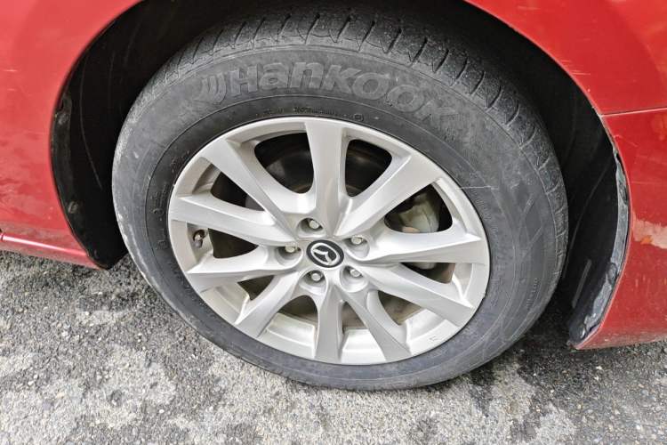 Used Mazda Atenza 2018 2.0L Blue Sky Luxury Edition China V Standard Right Front Wheel Hub