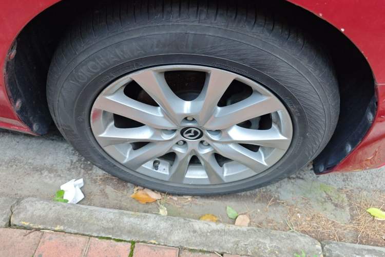 Used Mazda Atenza 2018 2.0L Blue Sky Prestige Version China V Standard Right Front Wheel Hub