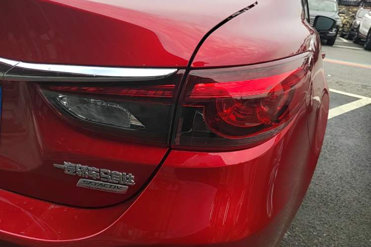 Used Mazda Atenza 2018 2.0L Blue Sky Luxury Edition China VI Standard Right Rear Taillight