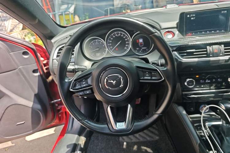 Used Mazda Atenza 2018 2.5L Blue Sky Prestige Edition China VI compliant Steering Wheel