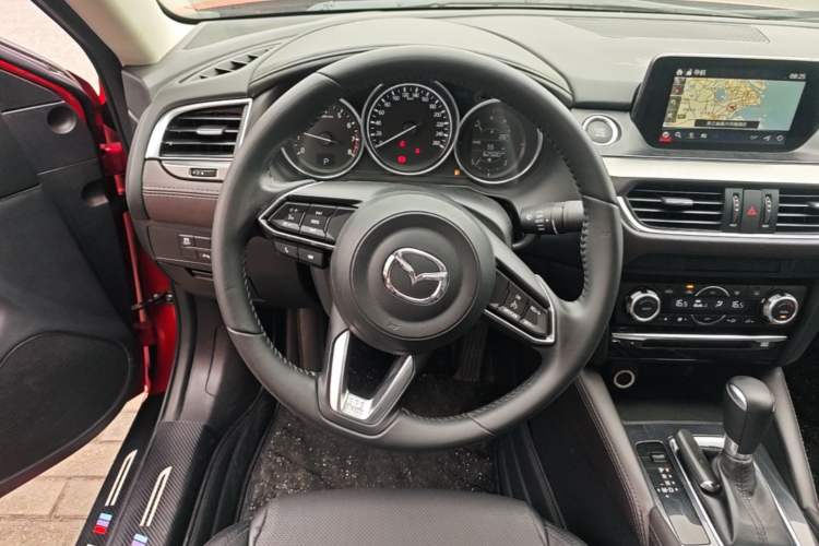 Used Mazda Atenza 2018 2.0L Blue Sky Luxury Edition China VI Standard Steering Wheel