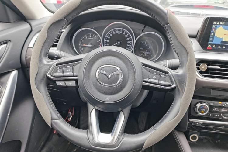 Used Mazda Atenza 2018 2.5L Blue Sky Sport Edition China VI compliant Steering Wheel