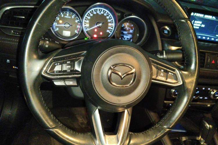 Used Mazda Atenza 2018 2.0L Blue Sky Luxury Edition China V Standard Steering Wheel