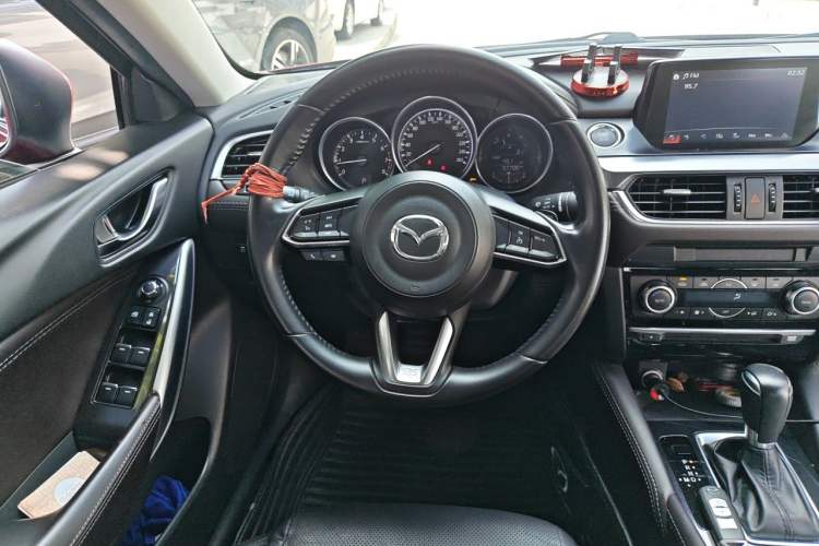 Used Mazda Atenza 2018 2.5L Blue Sky Sport Edition China VI compliant Steering Wheel