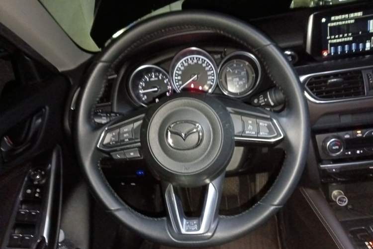 Used Mazda Atenza 2018 2.5L Blue Sky Sport Edition China VI compliant Steering Wheel