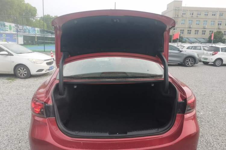 Used Mazda Atenza 2018 2.0L Blue Sky Luxury Edition China V Standard Trunk