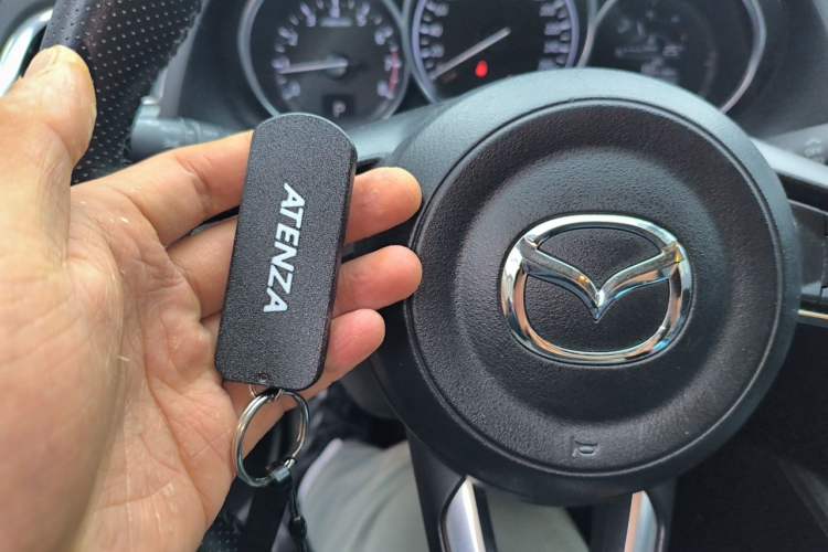 Used Mazda Atenza 2018 2.0L Blue Sky Luxury Edition China V Standard Vehicle Key