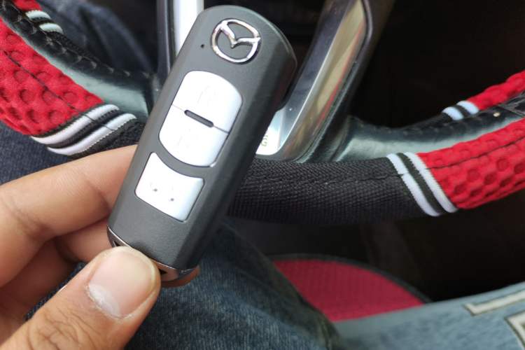 Used Mazda Atenza 2018 2.0L Blue Sky Luxury Edition China V Standard Vehicle Key