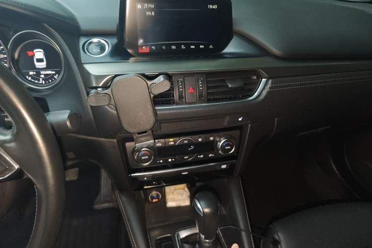 Used Mazda Atenza 2018 2.5L Blue Sky Prestige Edition China VI compliant Audio And AC Panel