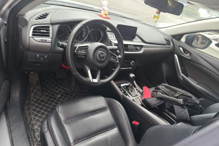 Used Mazda Atenza 2018 2.0L Blue Sky Luxury Edition China V Standard Center Console