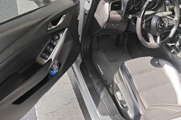 Used Mazda Atenza 2018 2.5L Blue Sky Prestige Edition China V Standard Driver Seat