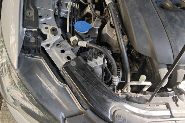 Used Mazda Atenza 2018 2.5L Blue Sky Prestige Edition China V Standard Engine Bay Right