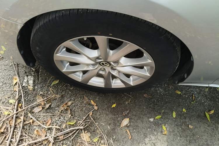 Used Mazda Atenza 2018 2.0L Blue Sky Luxury Edition China V Standard Left Front Wheel Hub