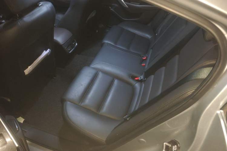 Used Mazda Atenza 2018 2.5L Blue Sky Sport Edition China VI compliant Left Rear Seat